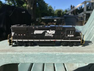 ATHEARN RTR HO SCALE NORFOLK SOUTHERN 