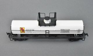 TWO Hercules Powder Co - Athearn 40 ' Tank Car and Boxcar - CUSTOM ONE OF A KIND 2