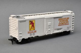 TWO Hercules Powder Co - Athearn 40 ' Tank Car and Boxcar - CUSTOM ONE OF A KIND 7