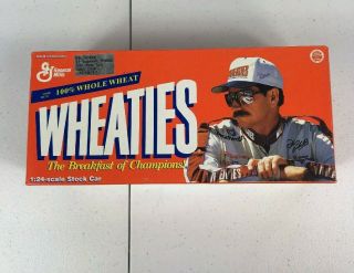 Dale Earnhardt 3 Goodwrench Wheaties 1997 Monte Carlo 1:24 Scale Die Cast Car 8