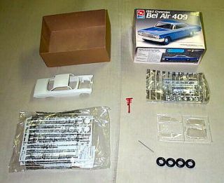 Amt/ertl 8716 1962 Chevy Bel Air 409 2 - Door Hardtop 1:25 Model Kit Open/parts