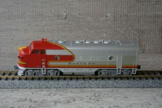Kato N Scale 176 - 2122 Atsf F7a Diesel Locomotive 40