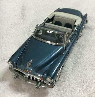 Danbury 1953 Buick Skylark Convertible - Blue And Papers (239)