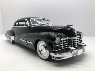 Anson 1/18 1947 Cadillac Series 62 Diecast Model Car 30345 - Black