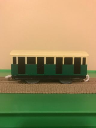 Thomas Train Trackmaster Green And White Coach