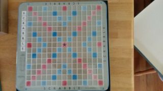1976 Selchow & Righter Deluxe Turntable Edition Scrabble Board Game