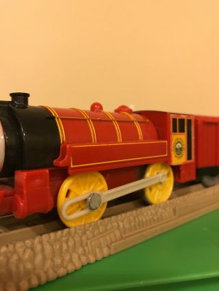 THOMAS Train Trackmaster Motorized Victor and Red Boxcar 5