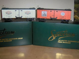 Bachmann On30 Freight Cars Two Billboard Reefers Rampo Valley & River Horse Brew