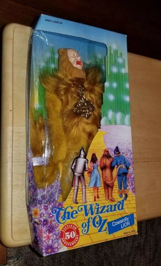 Vintage 1988 The Wizard Of Oz Movie Nib Cowardly Lion Action Figure Doll Box