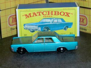 Matchbox Lesney Lincoln Continental 30 c1 teal blue w/tow SC2 VNM & crafted box 3