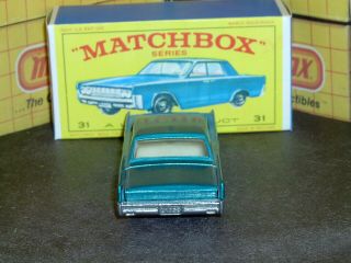 Matchbox Lesney Lincoln Continental 30 c1 teal blue w/tow SC2 VNM & crafted box 6