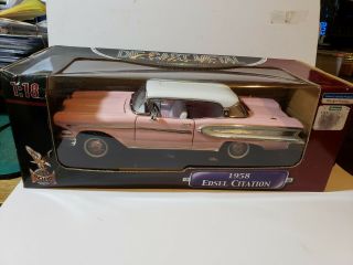 Road Signature Ford 1958 Edsel Citation 1:18 Scale Die Cast Deluxe Edition