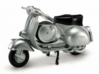 1955 Vespa 150 Gs Scooter Miniature Model 1:32 Scale By Newray 06047