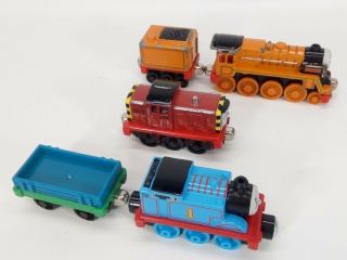Thomas Take N Play & Friends Diecast magnetic trains: Murdoch Salty tender cargo 2