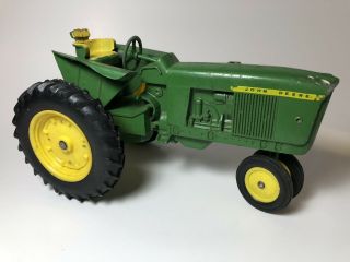 Ertl John Deere 3020 Diesel Tractor - 1/16 - 1960’s