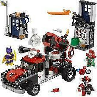 LEGO The Batman Movie Harley Quinn Cannonball Attack 70921 3