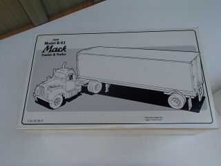 Campbells Soup Never Out Box First Gear 1:34 1960 Mack B - 61 Tractor & Trailer