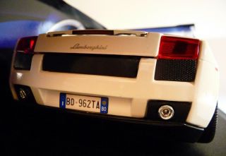 1/18 Maisto Lamborghini Gallardo Spyder - White 3