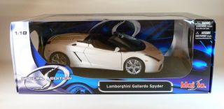 1/18 Maisto Lamborghini Gallardo Spyder - White 5