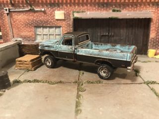 1969 Ford F - 100 Rusty Weathered Barn Find 4x4 1/64 Diecast Custom Lifted Truck 2