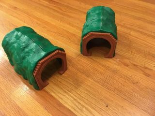 2 Thomas Tank Train Tomy Trackmaster Snowy Snow Covered Green Mountain Tunnels 3