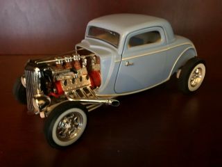 Ertl Classics 1/18 1:18 1932 Ford Deuce Coupe Baby Blue Flathead V8 Loose