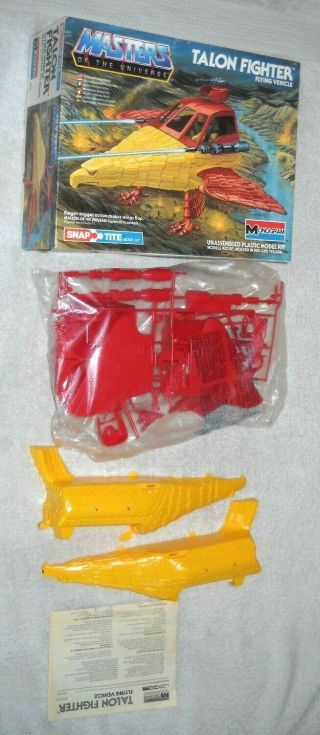 Talon Fighter (model Kit) - Masters Of The Universe (vintage) - 100 Complete