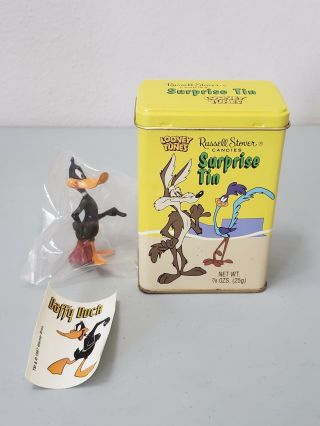 1997 Russell Stover Candies Looney Tunes Surprise Tin W/ Daffy Duck Figurine