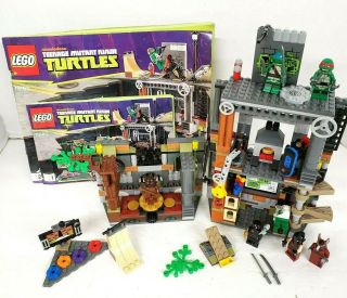 Lego Tmnt 79103 Teenage Mutant Ninja Turtles " Turtle Lair Attack "