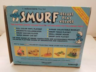 Smurf Deluxe Play Village 1983 Peyo RARE VINTAGE with mat,  gate,  figures,  fence 2