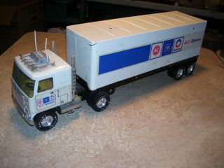 Vintage Nylint Gm Ac Delco Metal Semi Truck And Trailer