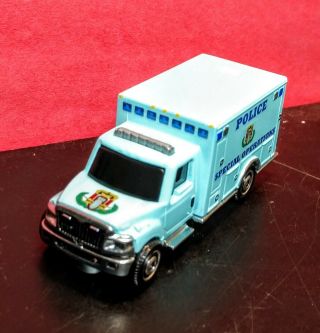 MATCHBOX Ambulance police bomb squad International custom 3
