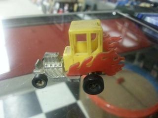 Hot Wheels Redline Zowees Light my Fire 1972 Played With,  Rare,  Vintage 1970 ' s 2