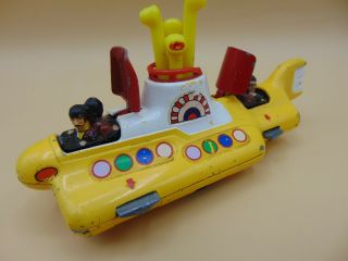 Corgi 803 Beatles Yellow Submarine - UNBOXED MODEL 5
