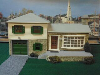 House For Diorama (c) For 1/64th Scale