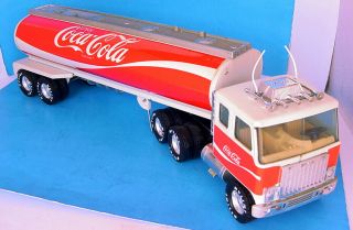 1980s Nylint Coca - Cola 21.  5 " Gmc Tractor Trailer Tanker Truck