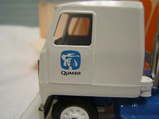 Winross Shiremanstown Quaker Oats Customer Service Center Mack Tractor 1/64 3