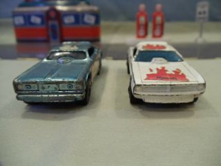 Two Hot Wheels: 1971 Snake II and Mongoose II - filler or restore 5