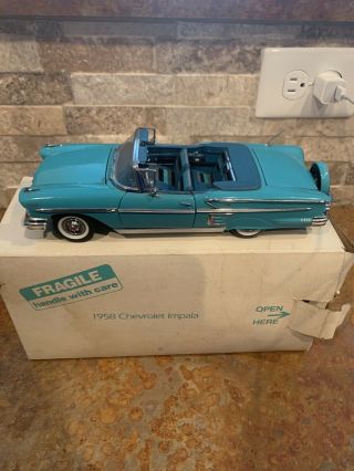 Danbury 1958 Chevrolet Impala 1:24 Scale Die Cast Mode.