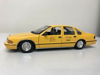 Nyc Taxi Cab Chevrolet Caprice Ut Models 1:18