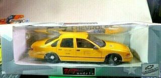 Ut Models York City Nyc Taxi Cab Chevrolet Caprice Dark Yellow 1:18 Preown