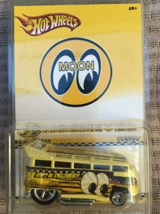 Hot Wheels Custom Moon Delivery Vw Drag Bus In Blister/protecto