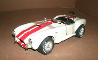 1/18 Scale 1965 Shelby Cobra 427 S/c Competition Roadster Model - Ertl 33965
