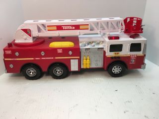2011 Tonka Titans 328 Fire Engine Rescue Truck Lights Sounds Ladder 06730 Hasbro 6