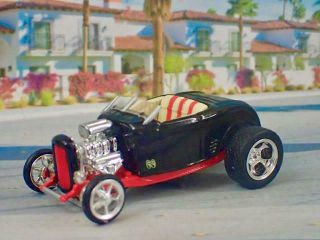 Mooneyes Equipped Supercharged V - 8 1932 Ford Roadster Hot Rod 1/64 Scale Ltd F