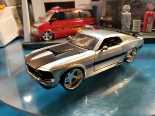 2005 Jada Toys Dub City Bigtime Muscle (gray) 1970 Ford Mustang Boss 429 1:24 S