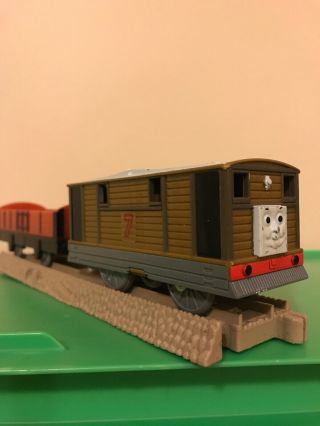 Thomas Train Trackmaster Motorized Toby And Car