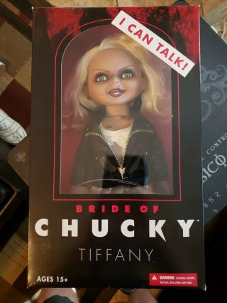 Mezco Toys The Bride Of Chucky Talking Tiffany Mega Scale 15 " Doll In Hand Now
