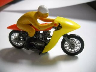 Hot Wheels Rrrumblers Rip Snorter Motorcycle Yellow Orange & Tan Rider