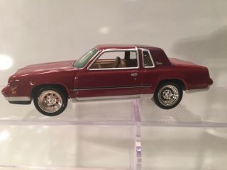 1:64 Scale 1984 Olds Cutlass Johnny Lightning And Aw Auto World 1/64 Oldsmobile